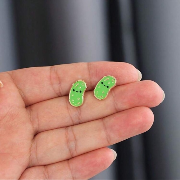 Jewelry - 🥒 Pickle Earrings 🥒
